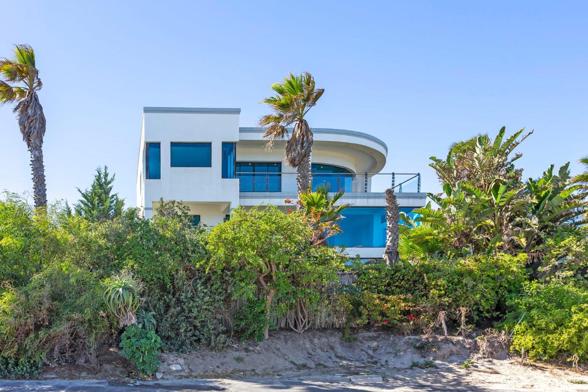 Sir David Baird 22 Villa Cape Town